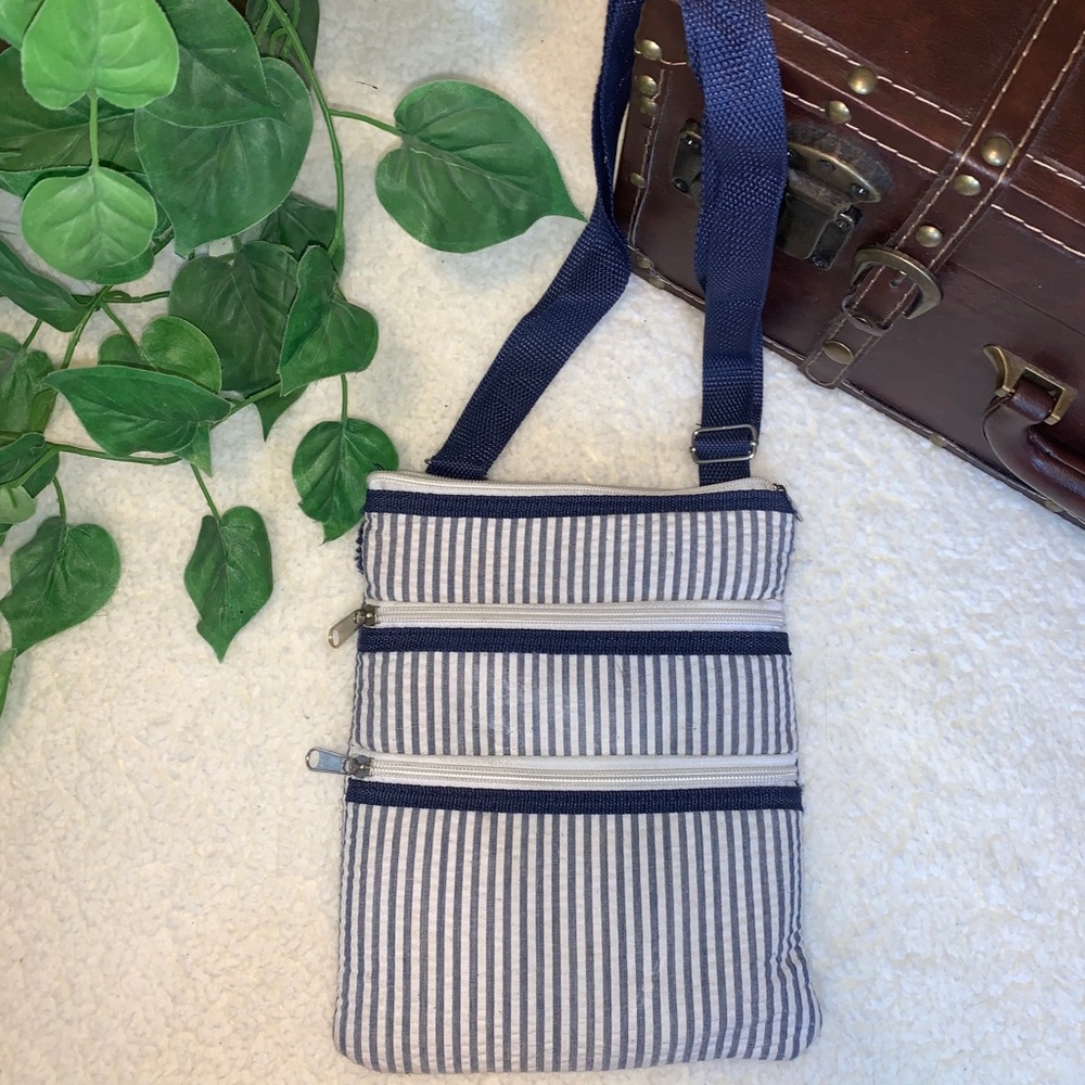 Striped multi zipper pocket purse